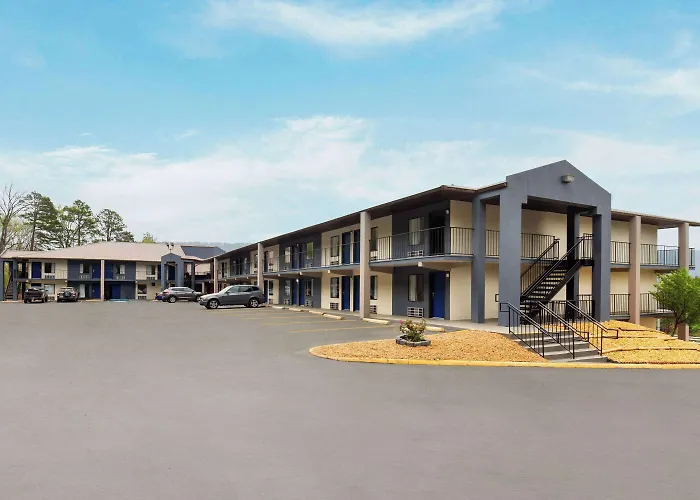 Days Inn By Wyndham Chattanooga Lookout Mountain West